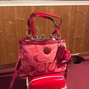 Coach KISSLOCK MINI Frame Carryall RED